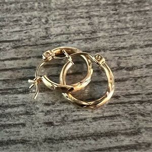 10K Gold Textured Hoop Earrings